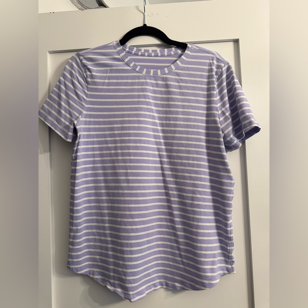 lululemon women’s love crewneck T-shirt size 8 purple white stripe
